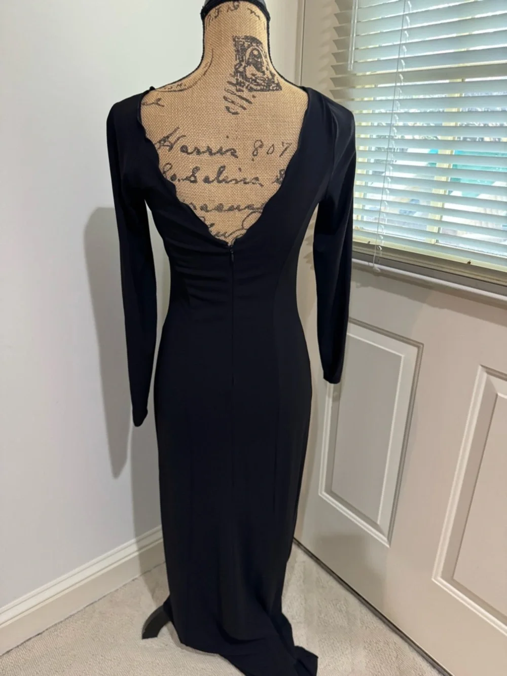 Armani Collezioni Black Long-Sleeve Twist-Neck Maxi Dress size 8 - Picture 3 of 10